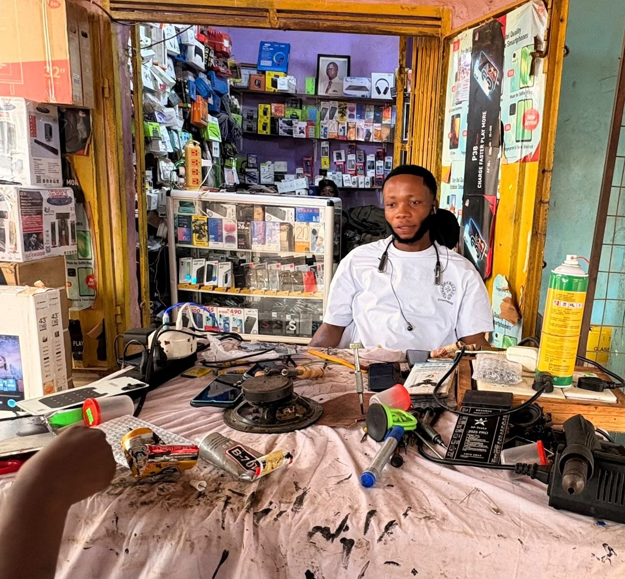 Manso Antoakrom branch — Obama Phone Repairs